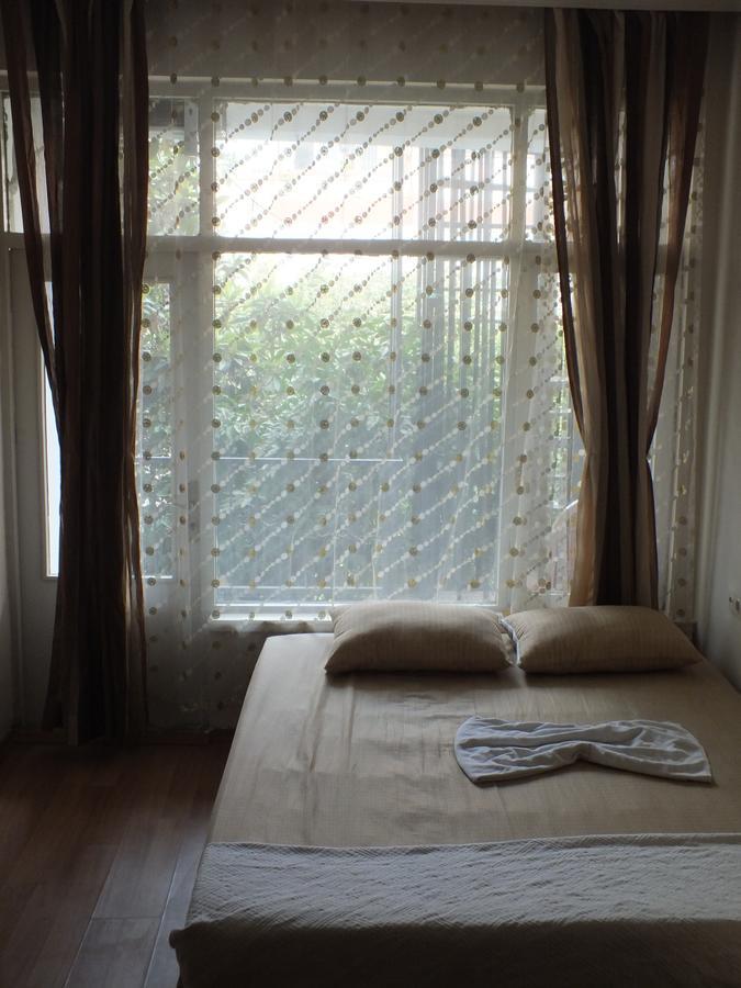 Uyar Palace Hostel