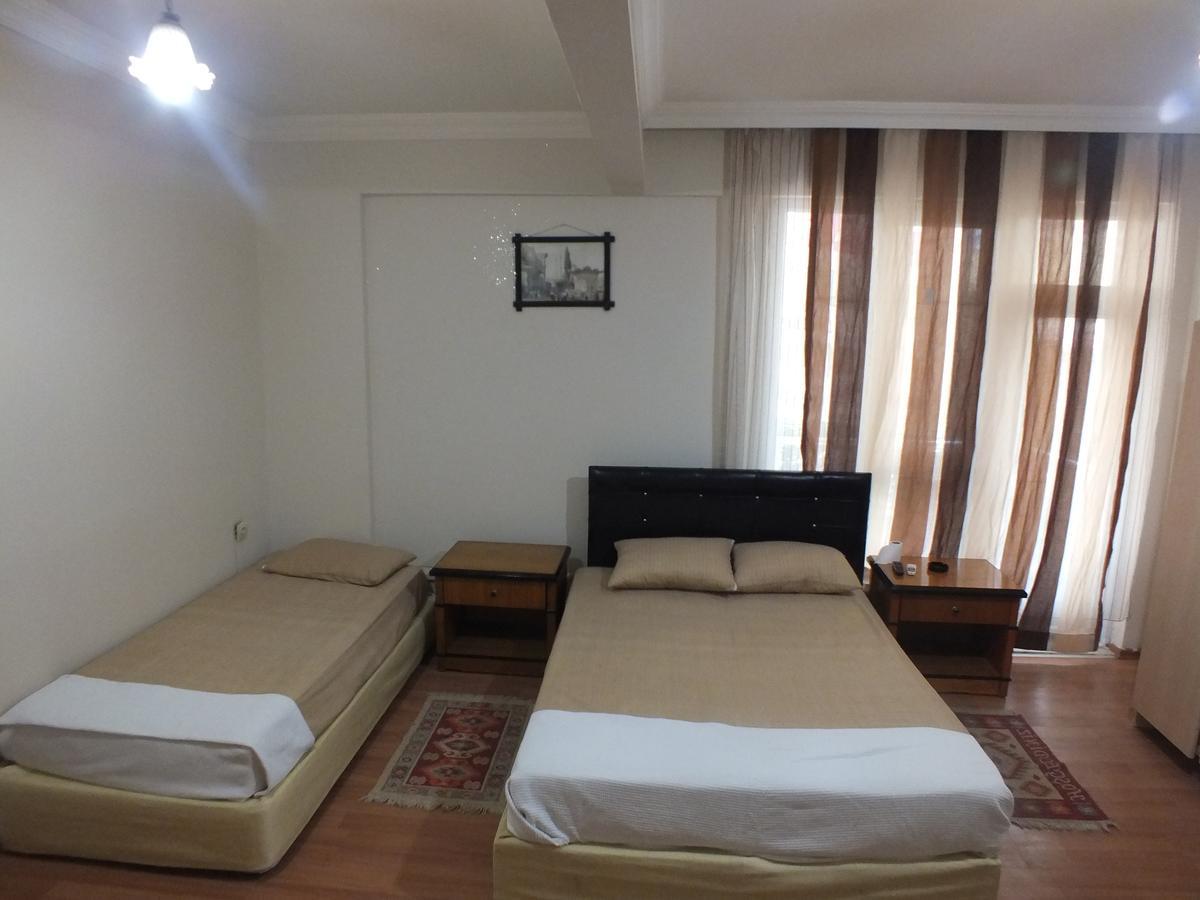 Hostel Uyar Palace