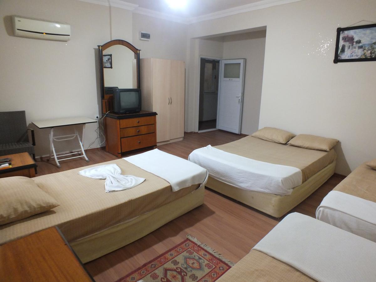 Hostel Uyar Palace Antalya