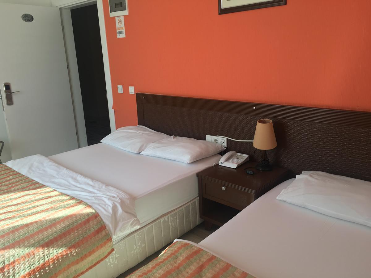 Otel Mutado 2*