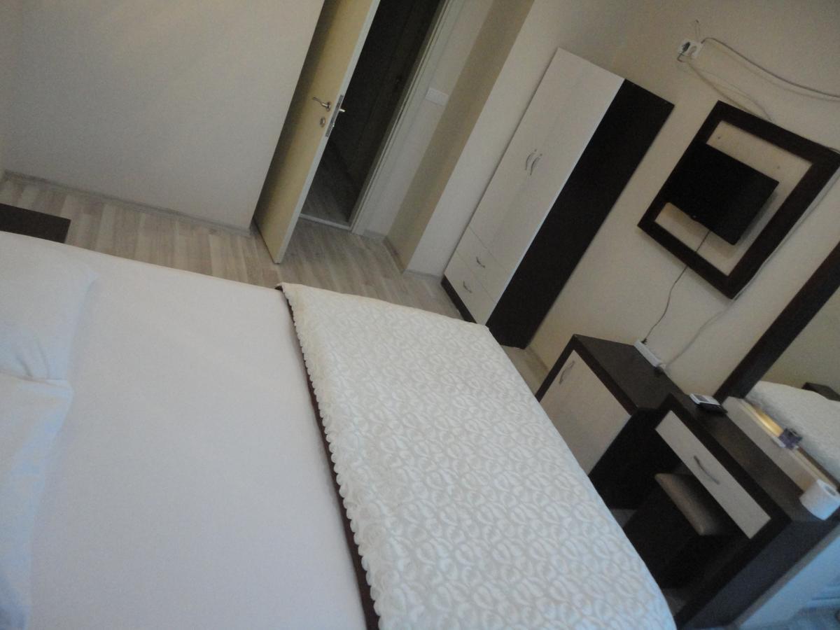 Nurella Motel