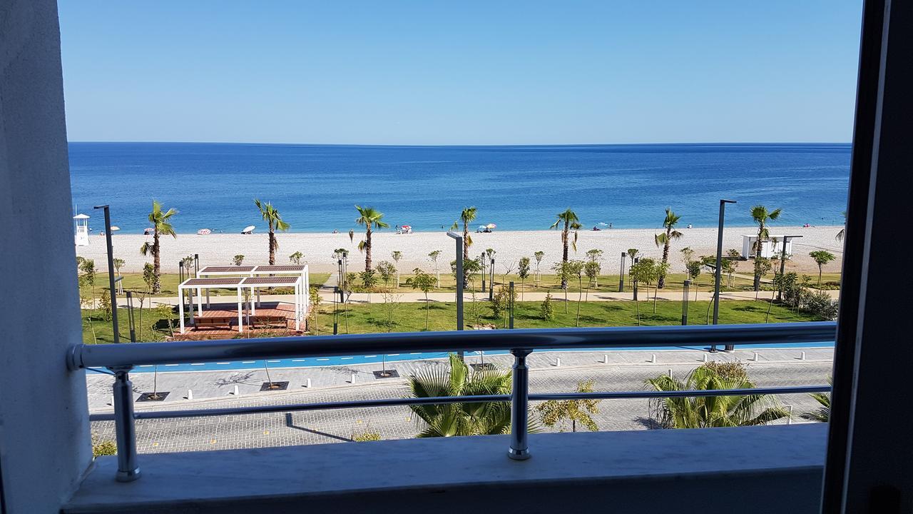 Acropol Beach