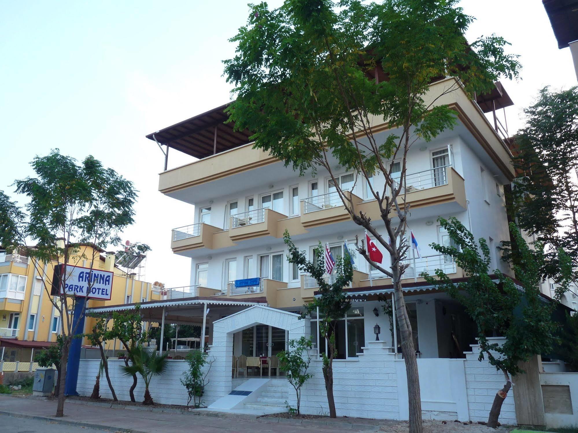 Hotel Arinna Park
