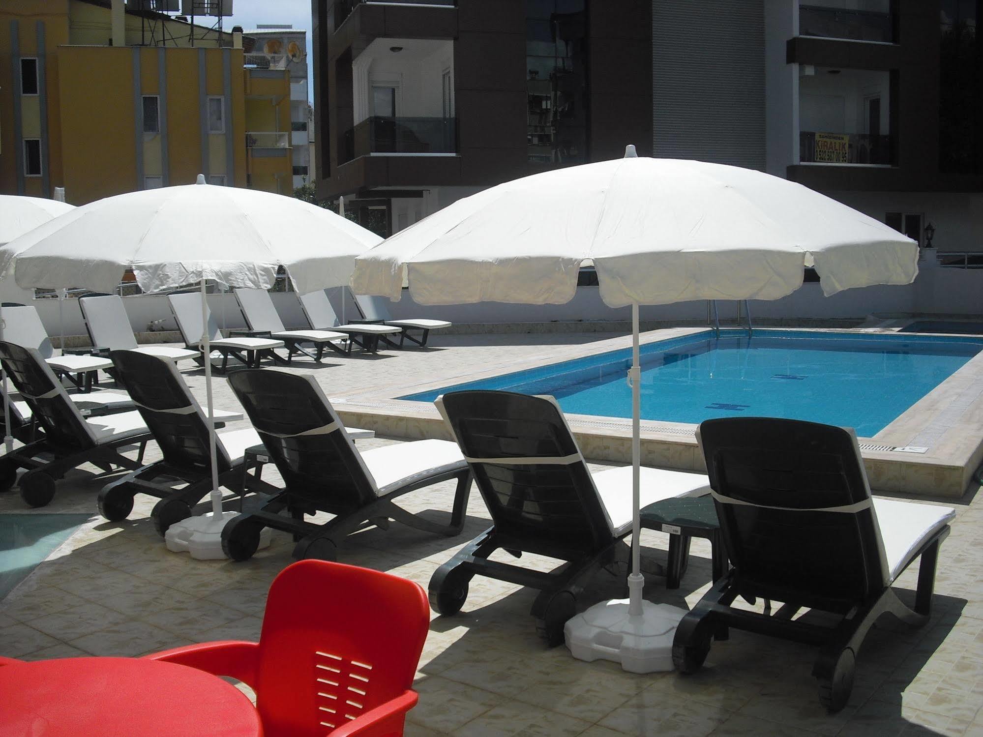 Hotel Arinna Park 2*