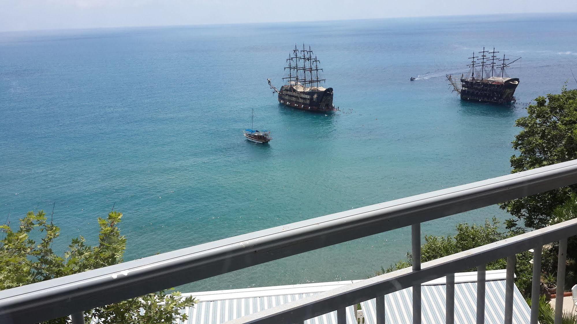Lara 3* Antalya