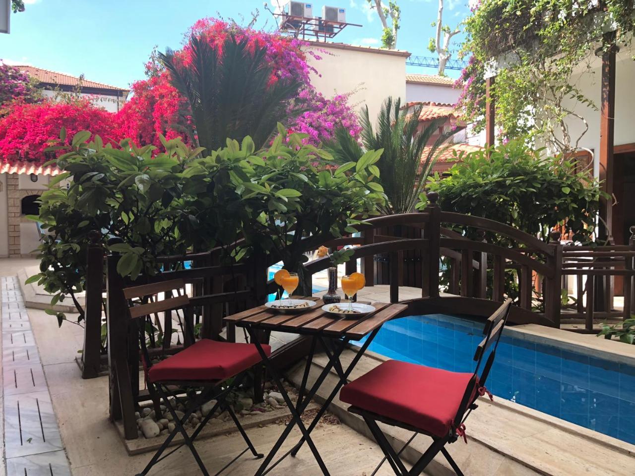 Otel Karyatit Kaleici