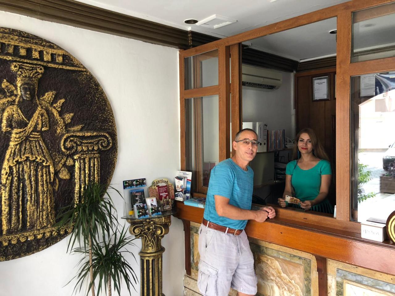 Otel Karyatit Kaleici 2*