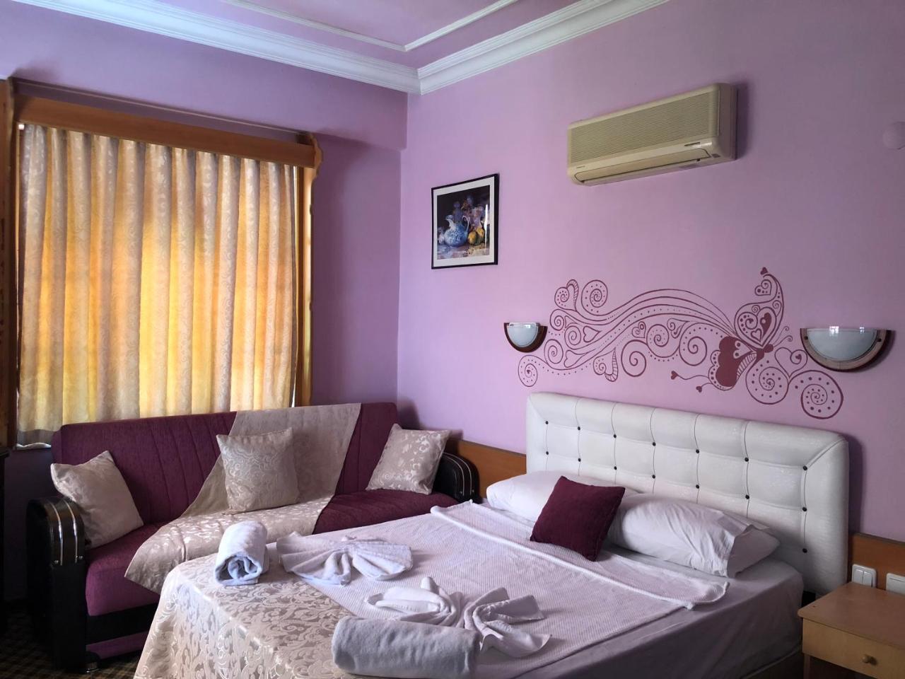 Karyatit Kaleici 2* Antalya