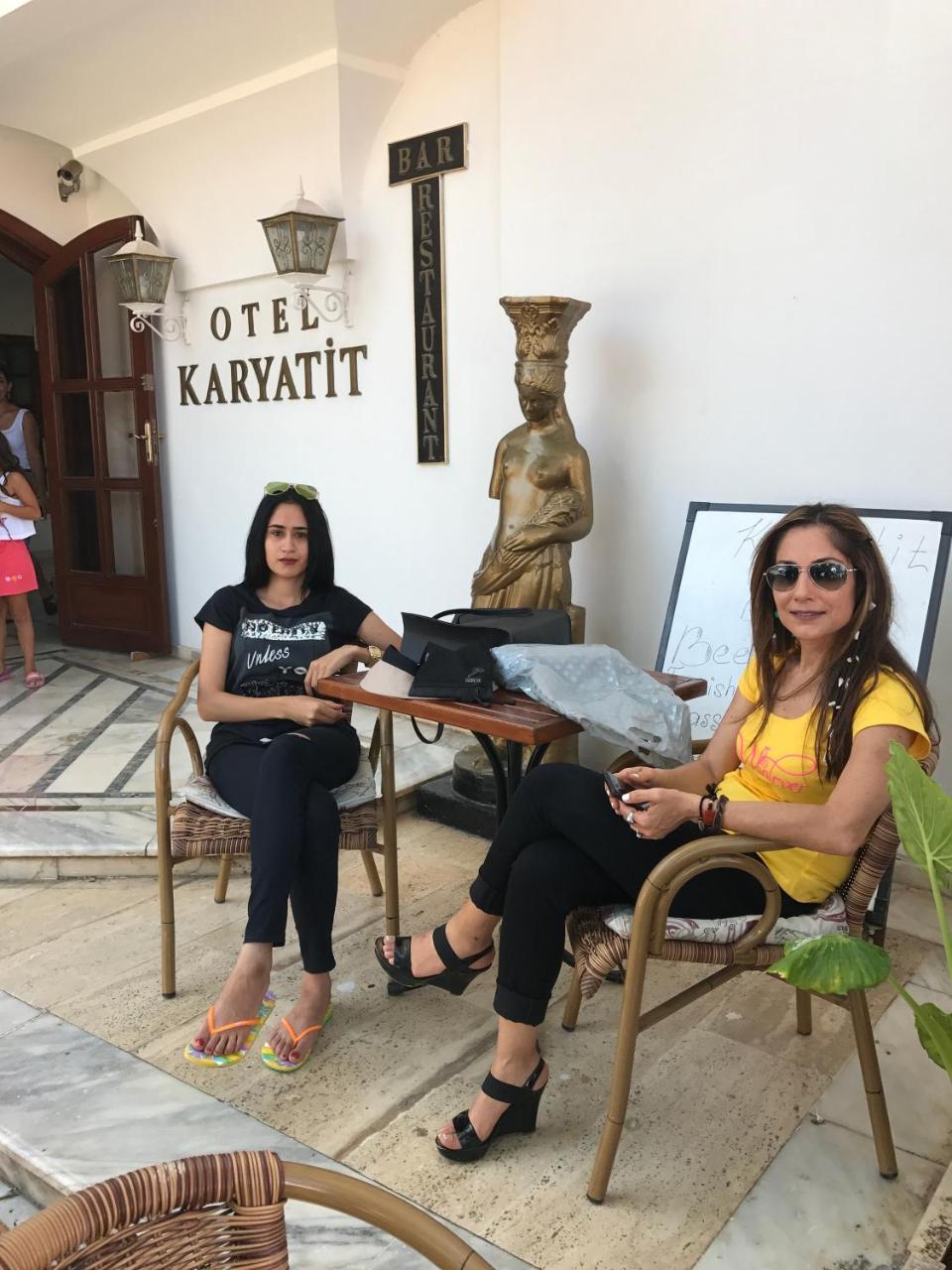 Karyatit Kaleici