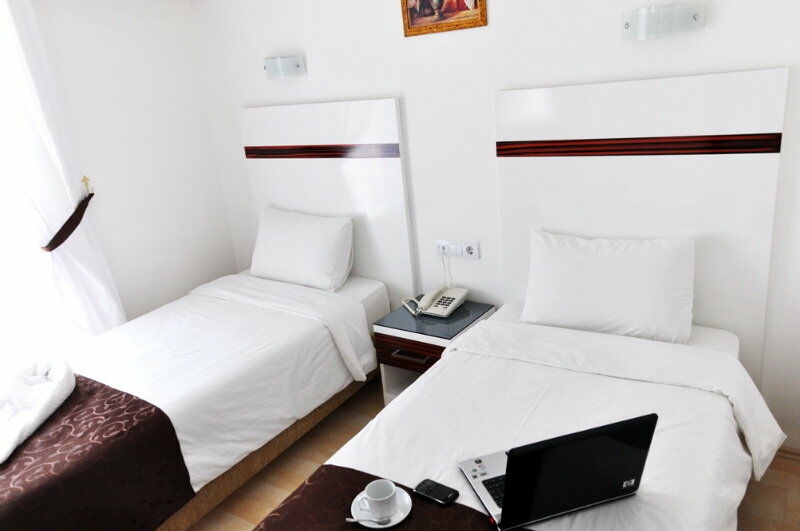Hotel Atalla 3*