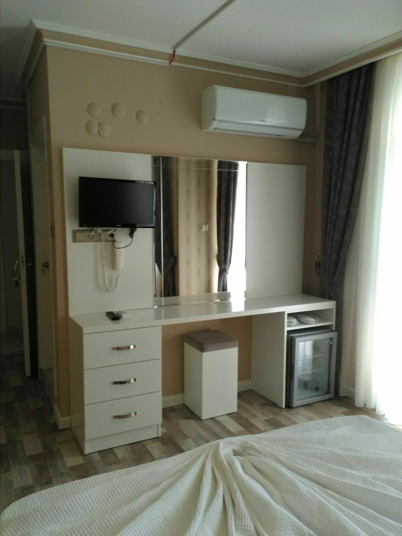 Aparthotel Send 3*