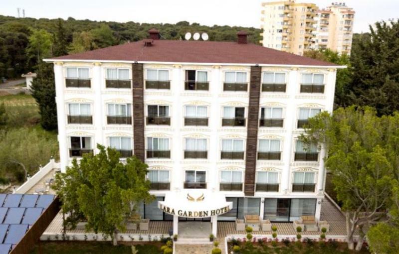 Hotel Lara Garden 2*