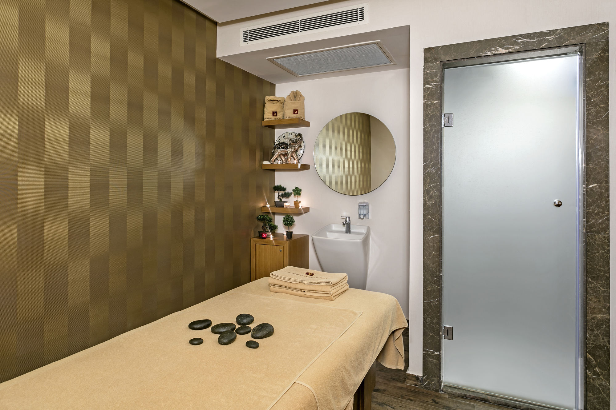 B Business & Hotel Antalya