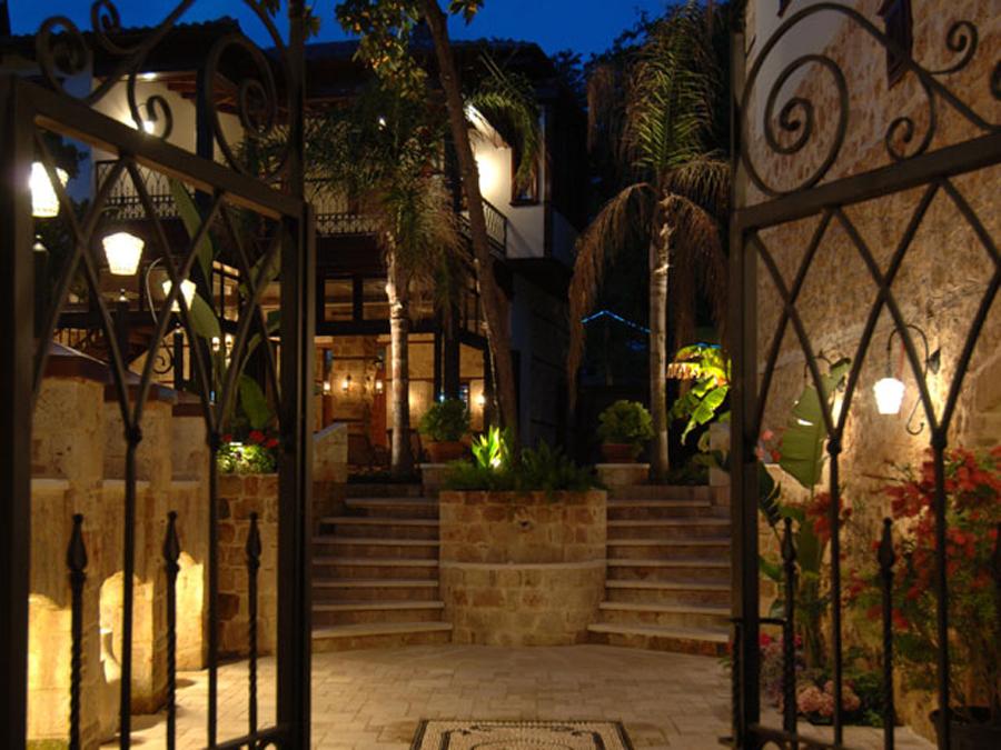 Hotel Tuvana