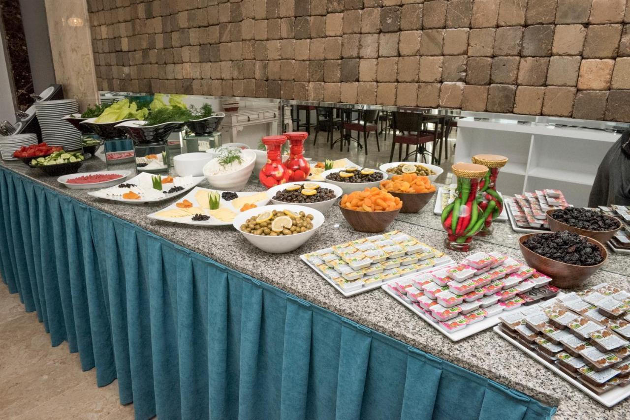 Hotel Mera Park 3*
