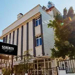 Serenity Lara Hotel