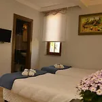 Pure Diamond Hotel