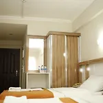 Özhan Hotel