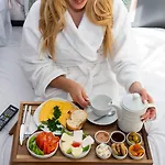 Niss Lara Hotel