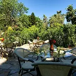 Minyon Hotel