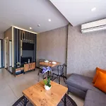 Mrt Suites Lara