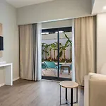 Arcanus Hotels Trendline Side