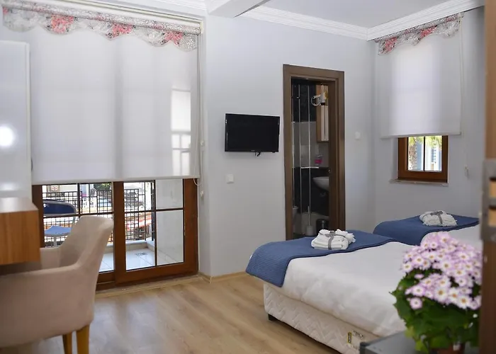 Pure Diamond Hotel
