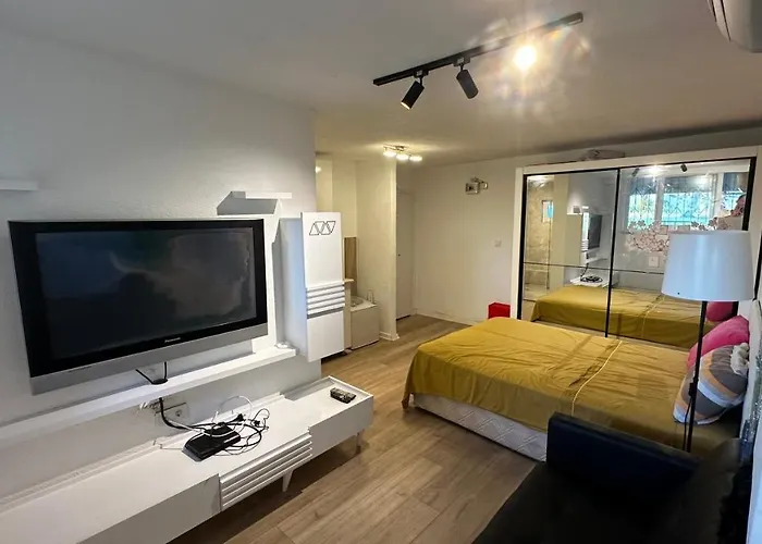 Beach Flat Situated On Lara Beach