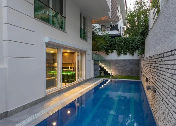 Denize 200M Sehir Merkezi Bahce Dubleks