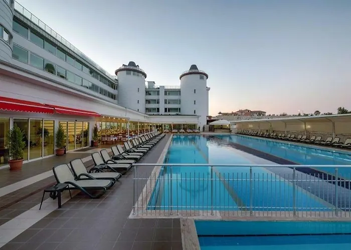 Palmet Kiris Resort