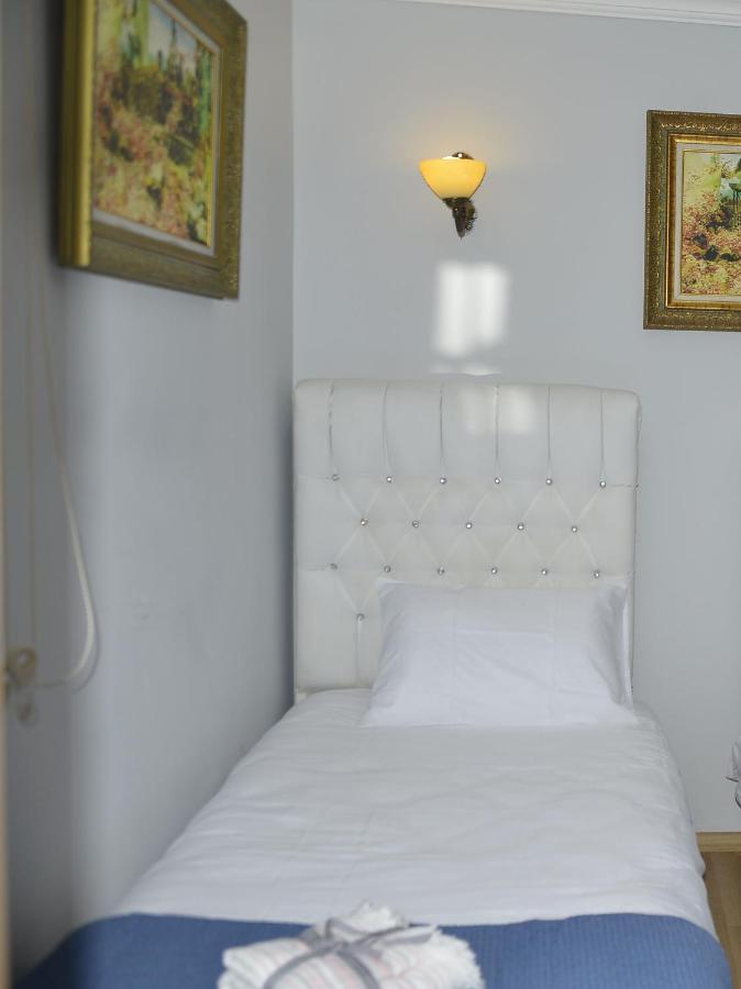Pure Diamond Hotel *