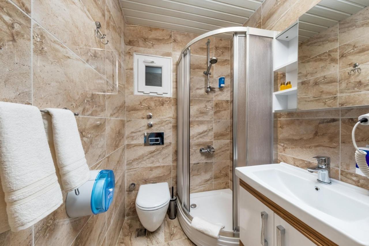 Anelli Hotel 3*