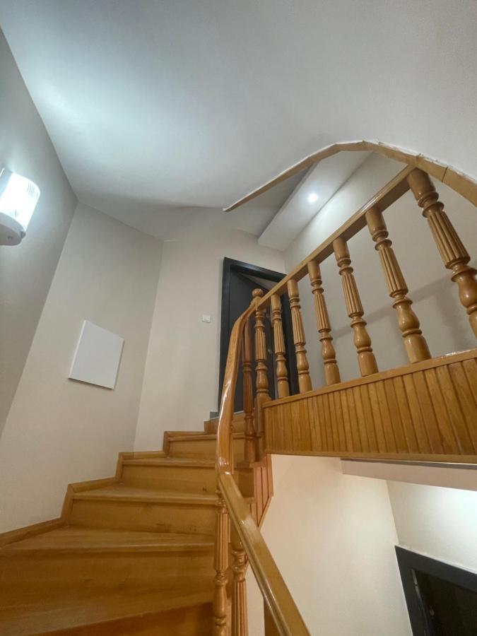 Apartment Brand New Building In Kundu, In The Heart Of