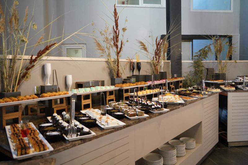 Otel Royal Towers Lara 4*