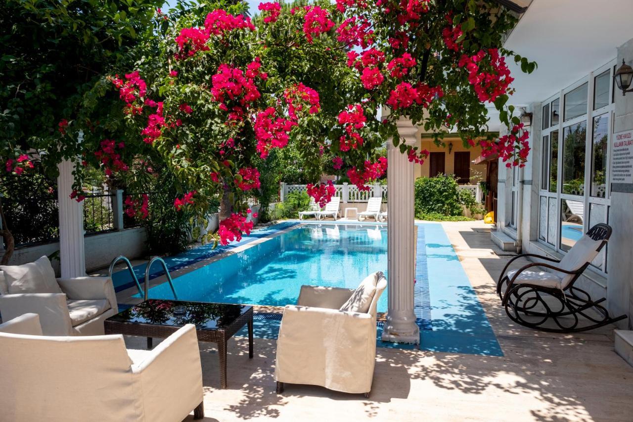 Aparthotel Serenity Lara *