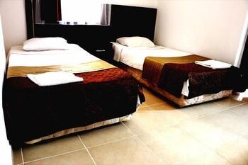 Hotel Lara Palace 3*