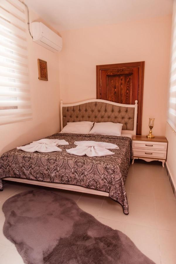 Lily Town Hostel *