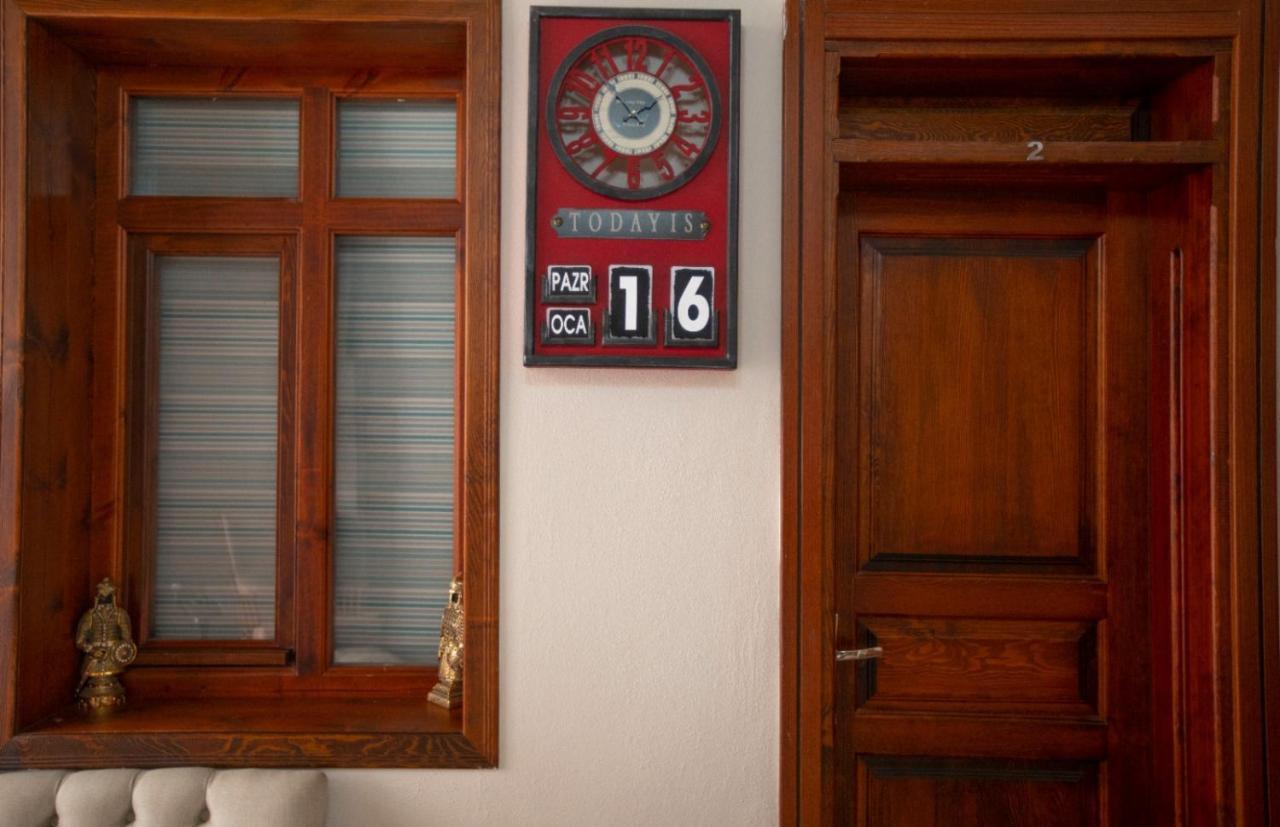 Lily Town Hostel Antalya