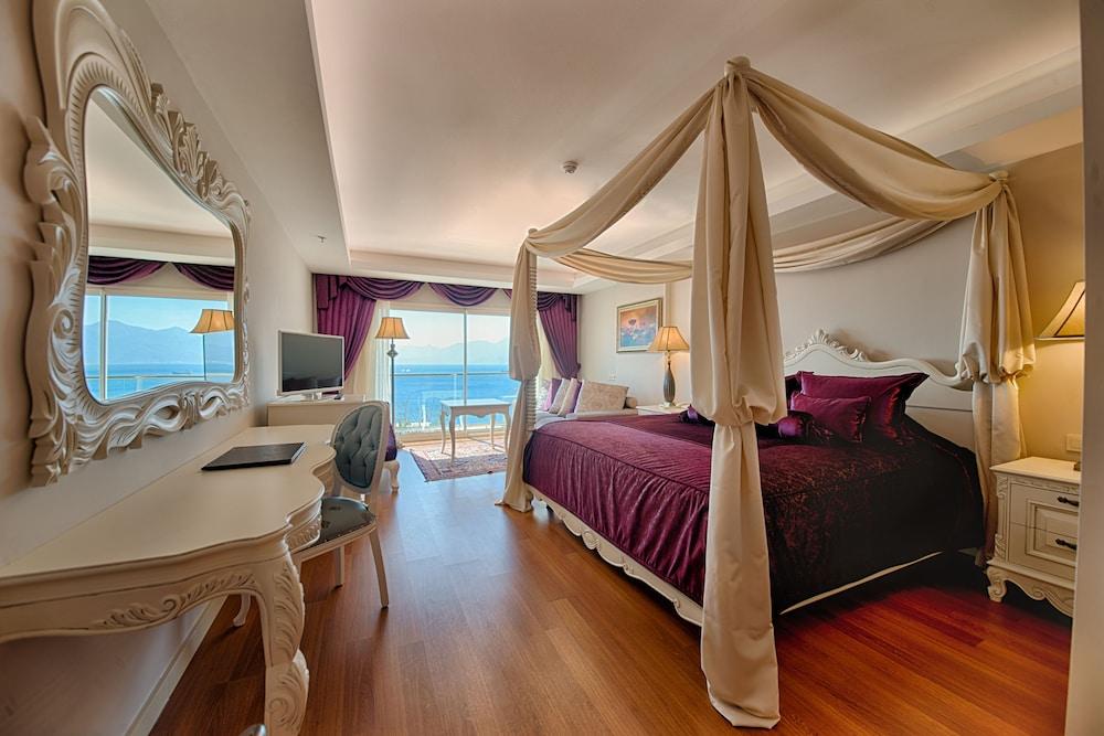 Prime Boutique Hotel 4*
