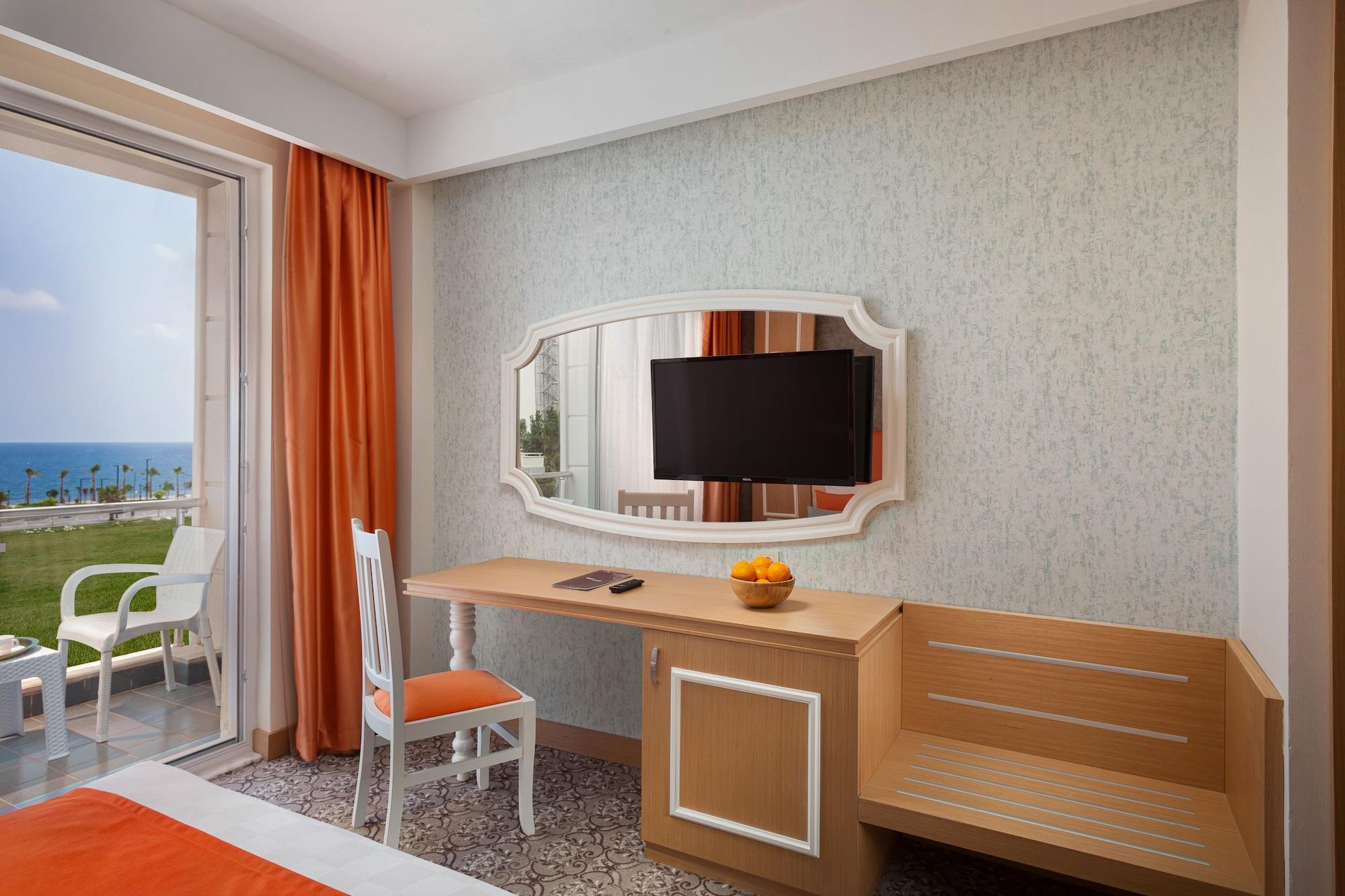 Golden Orange 3* Antalya