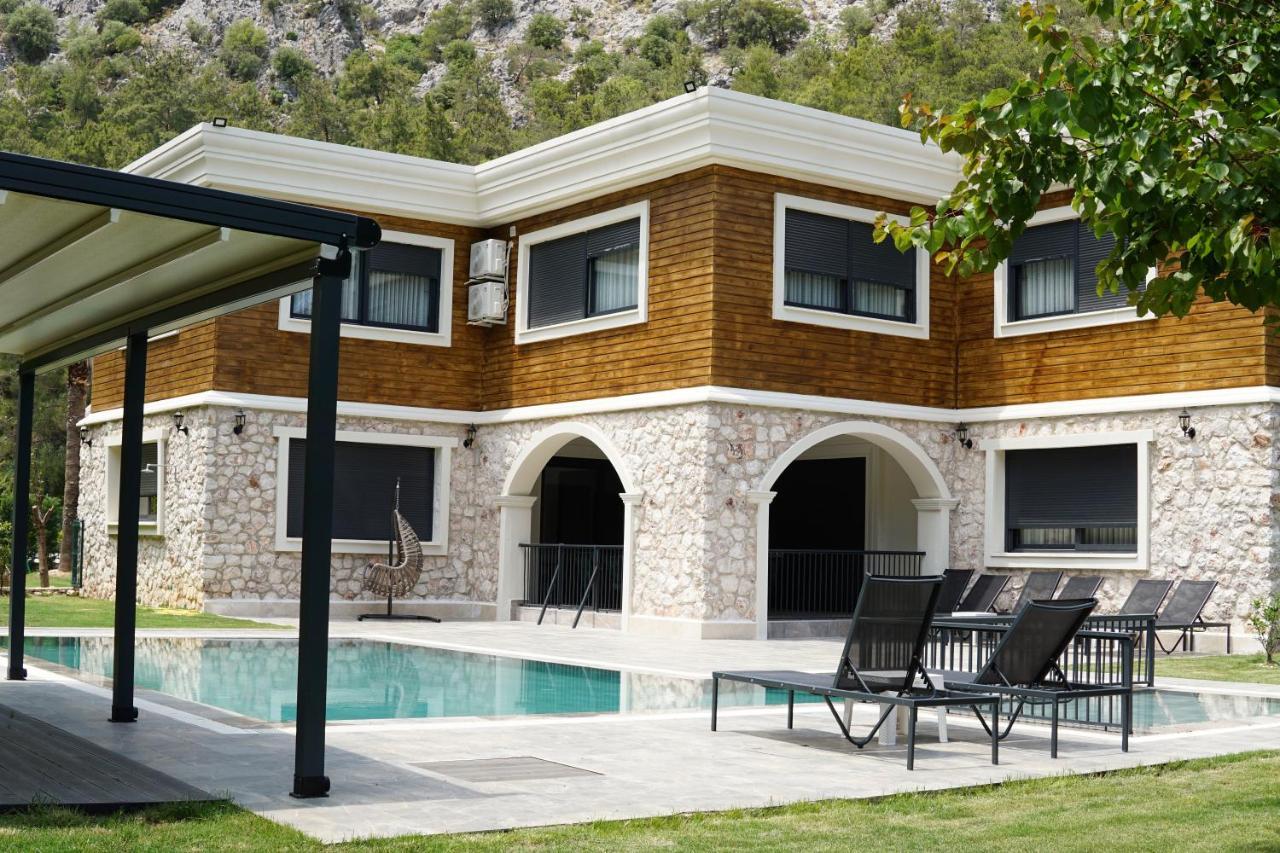 Silyan Villa *