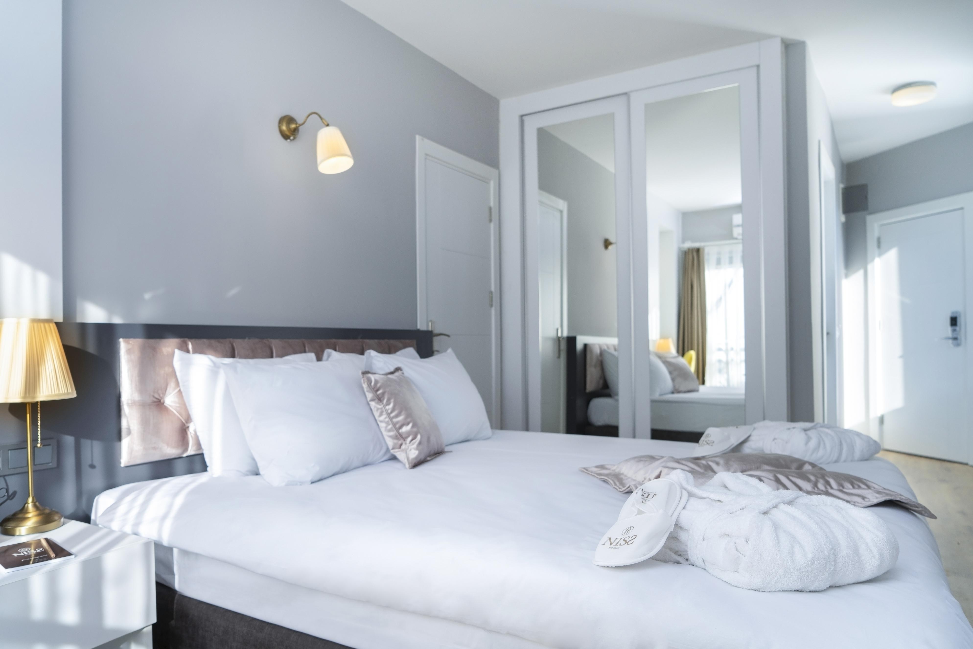 Hotel Niss Lara 3*