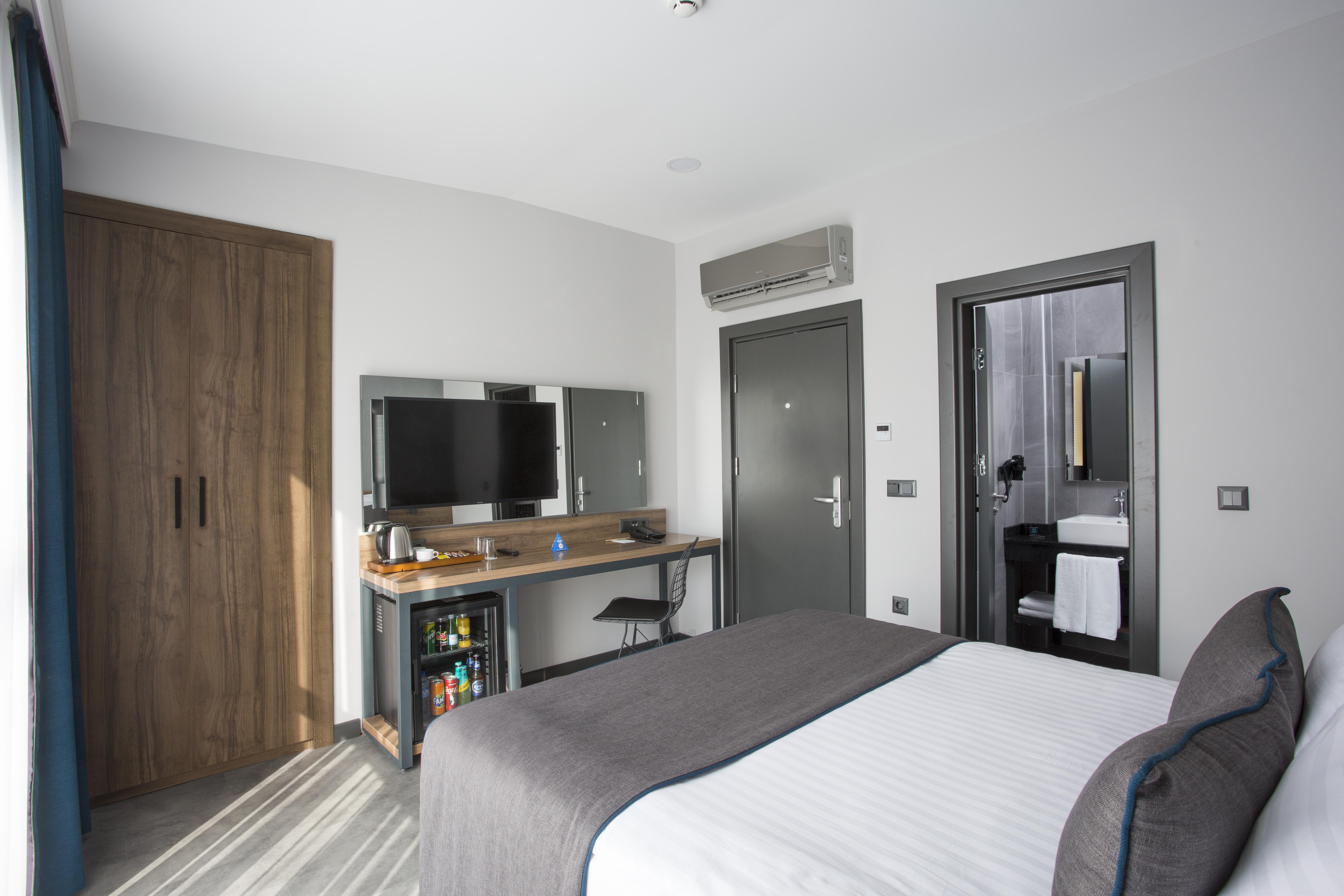 Falcon 1511 Hotel