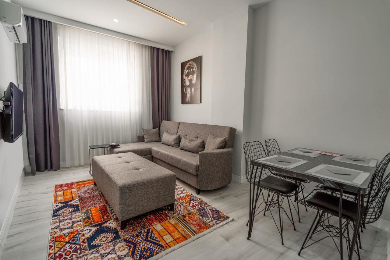 Charming And Central Flat Near Beach In Muratpasa *