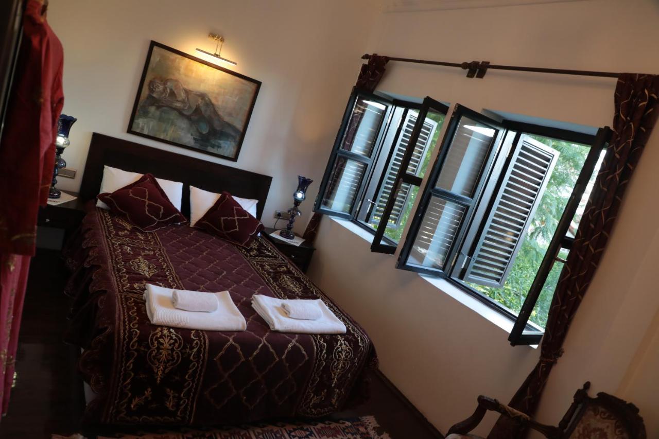 Hadrianus Pansion Hotel 3*