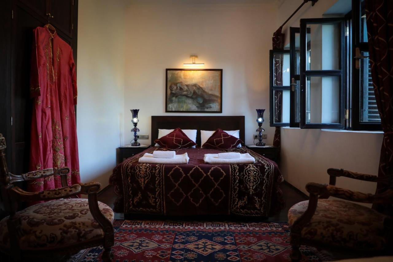 Hadrianus Pansion Hotel