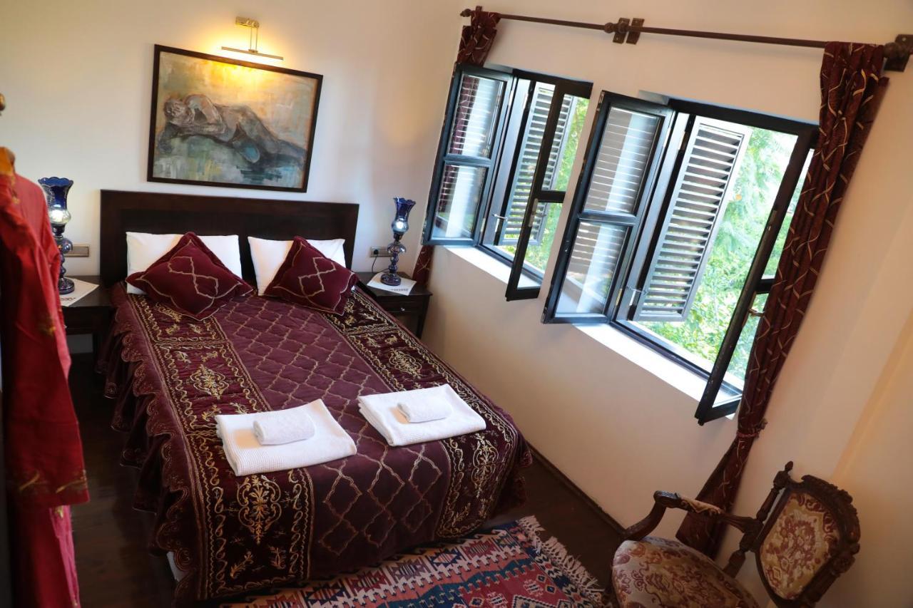 Hadrianus Pansion Hotel 3*