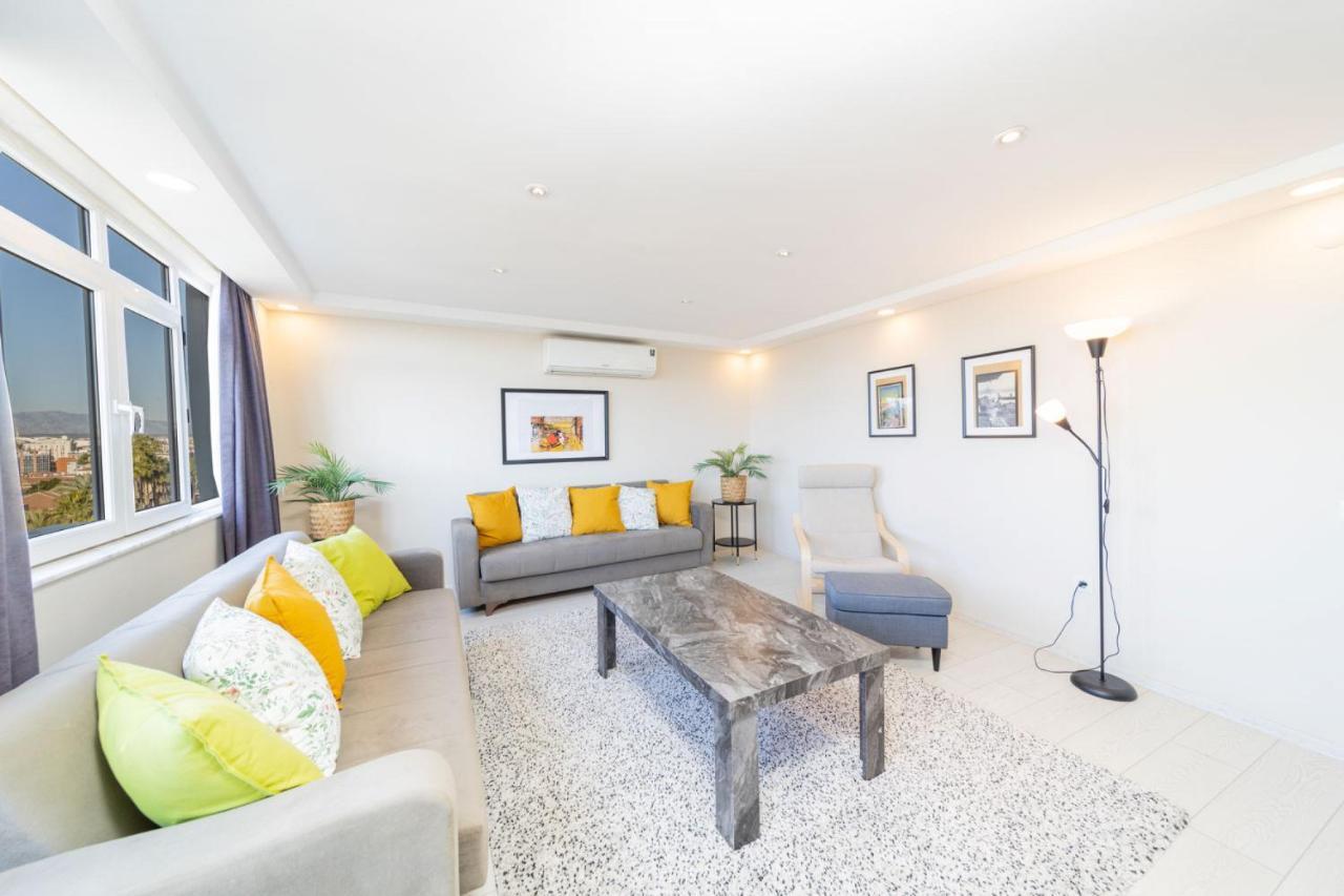 Superb Flat Near Hadrian's Gate * Antalya