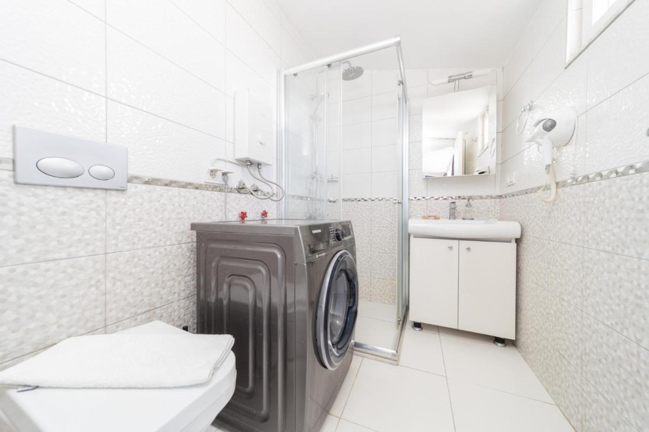 Apartment Superb Flat Near Hadrian's Gate Antalya