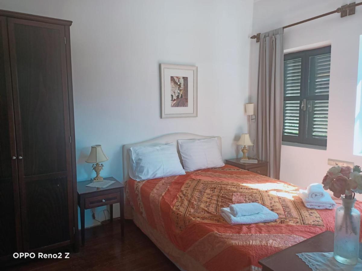 Hadrianus Pansion Hotel 3*